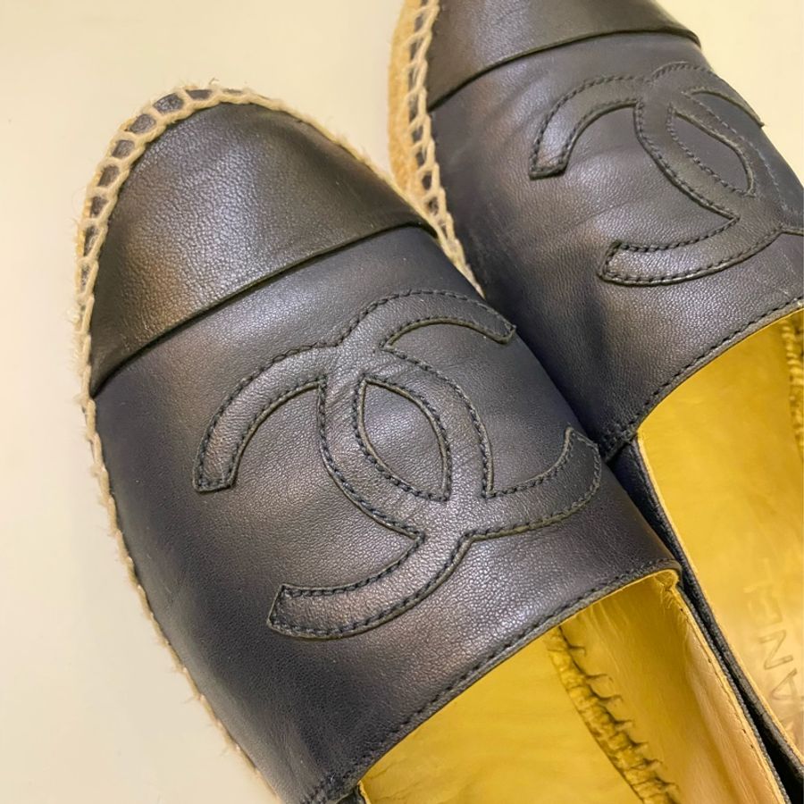 二手 整體穿上如新 鞋底 明顯使用痕跡 38 Chanel 黑 深藍 Espadrilles 平底鞋 鉛筆鞋 小羊皮 真皮 23.5~24.5參考明顯-1