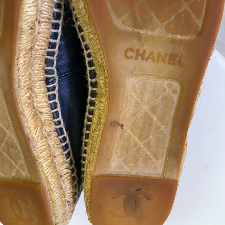 二手 整體穿上如新 鞋底 明顯使用痕跡 38 Chanel 黑 深藍 Espadrilles 平底鞋 鉛筆鞋 小羊皮 真皮 23.5~24.5參考明顯-14