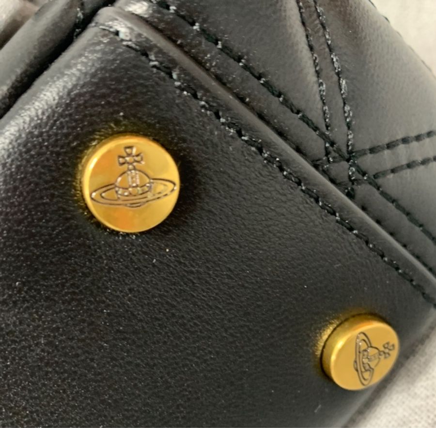 西太后VIVIENNE WESTWOOD Hazel quilted leather shoulder bag 菱格紋腋下包-7