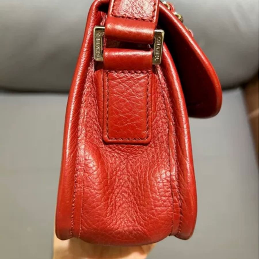 Chanel hobo bag in red-1