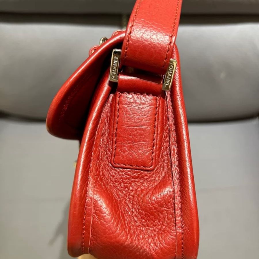 Chanel hobo bag in red-3