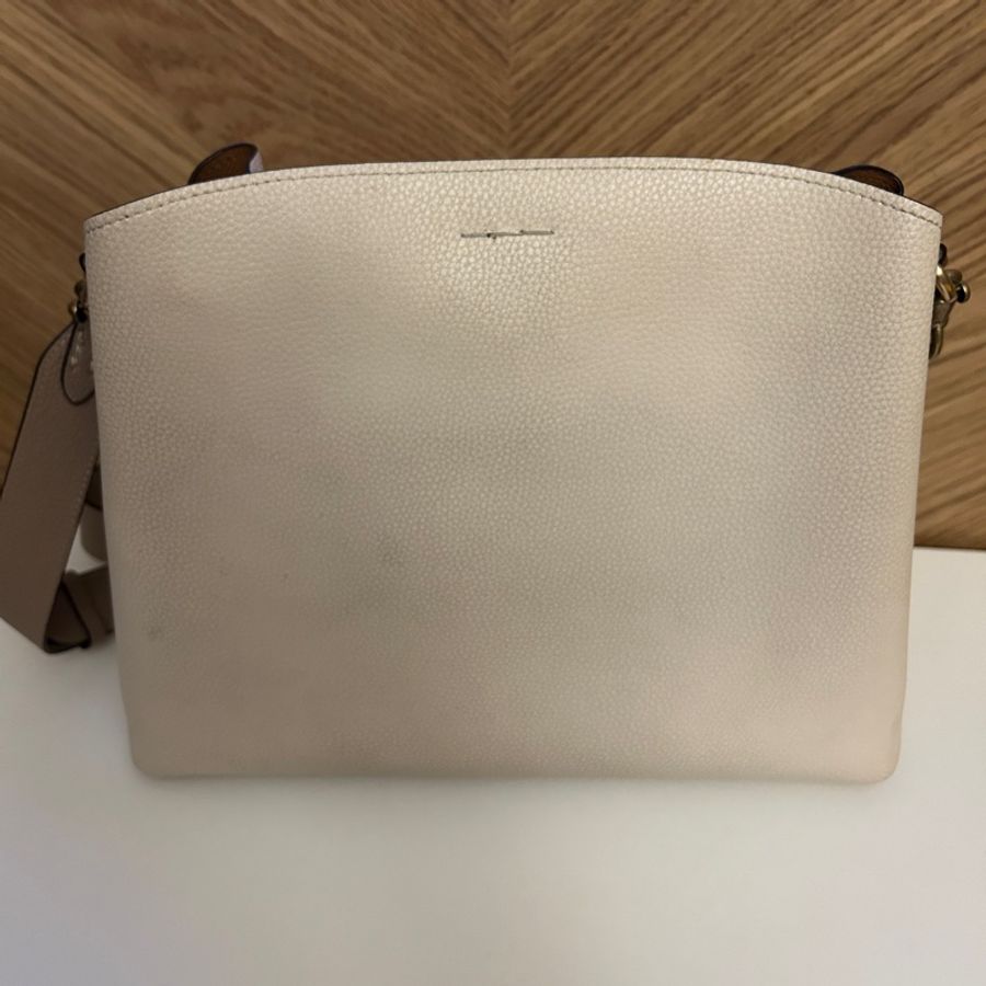 COACH 專櫃款Willow撞色單肩包 (米白/奶茶) (大款)-7