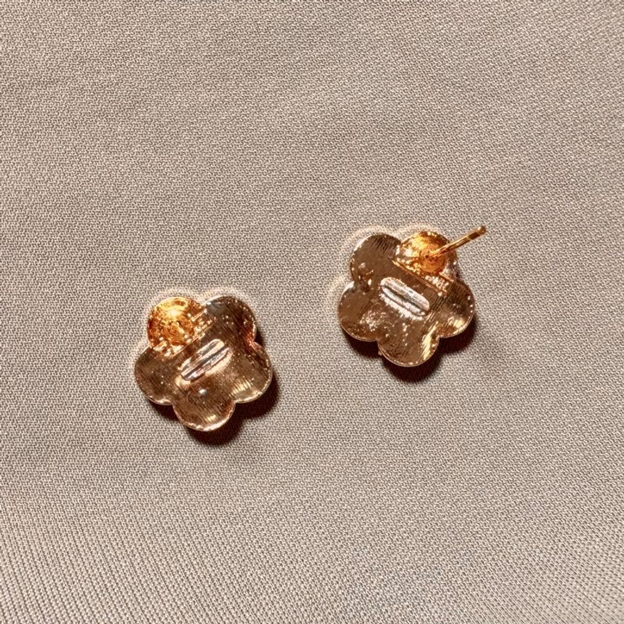 Vintage白色小花耳環-8