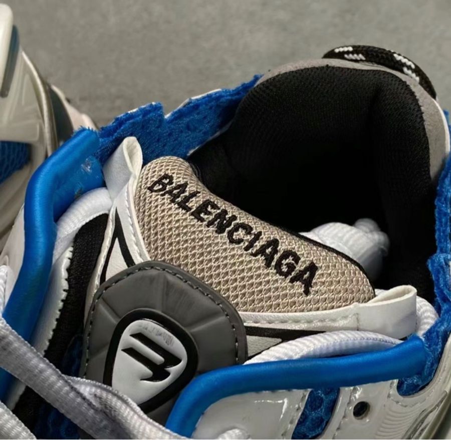 BALENCIAGA RUNNER SNEAKER IN BLUE 巴黎世家 藍白配色 附上原廠鞋盒/防塵套/紙袋/購買證明-3