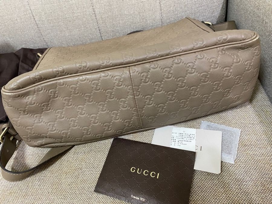 Gucci斜背包-2