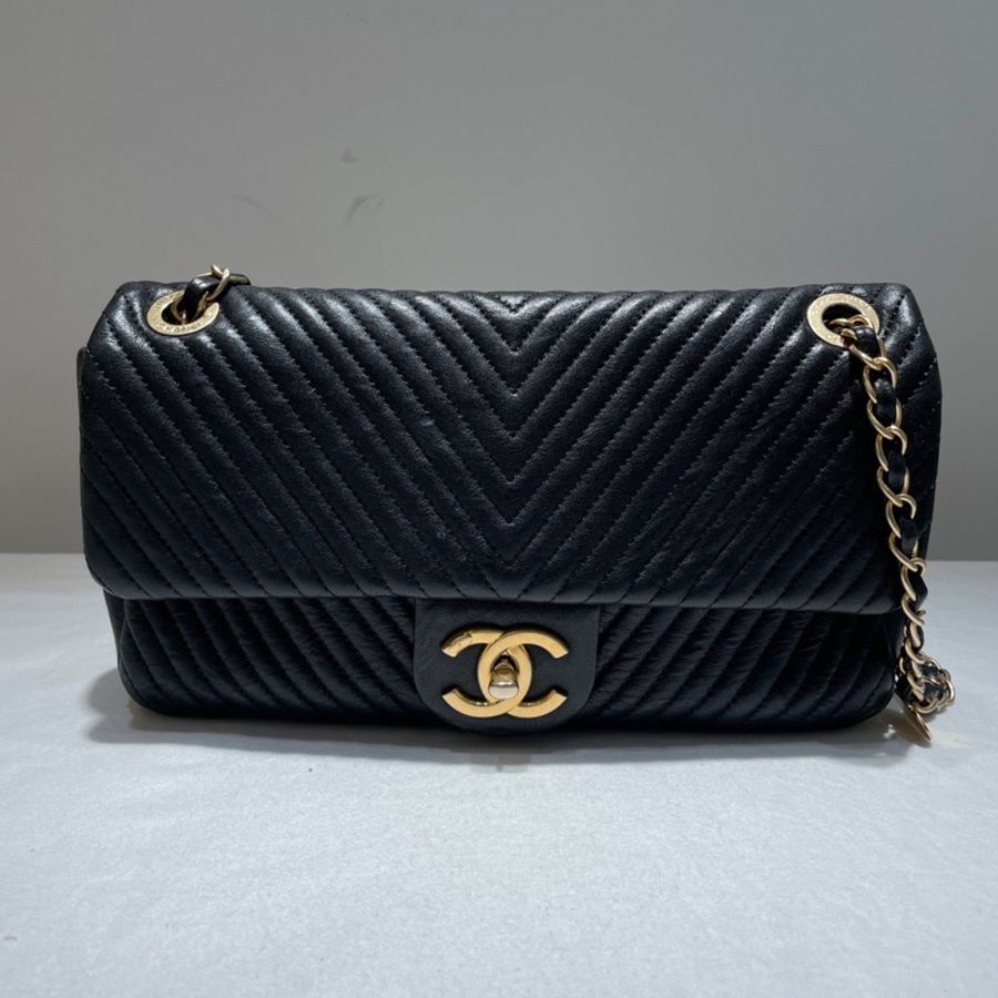CHANEL 黑金牛皮 V紋CF鏈條包小號-0