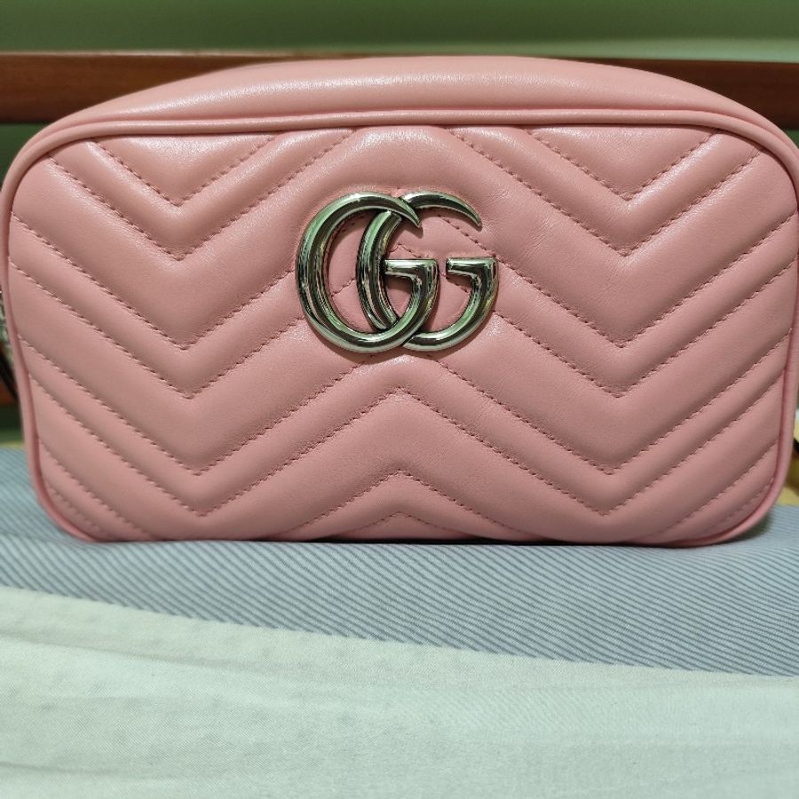 GUCCI GG Marmont 山型紋絎縫相機包(粉/24cm) 全新(不可議)-5