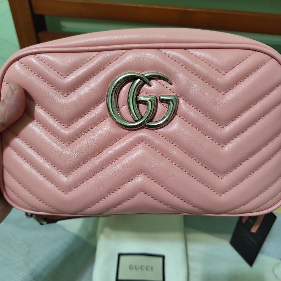 GUCCI GG Marmont 山型紋絎縫相機包(粉/24cm) 全新(不可議)-6