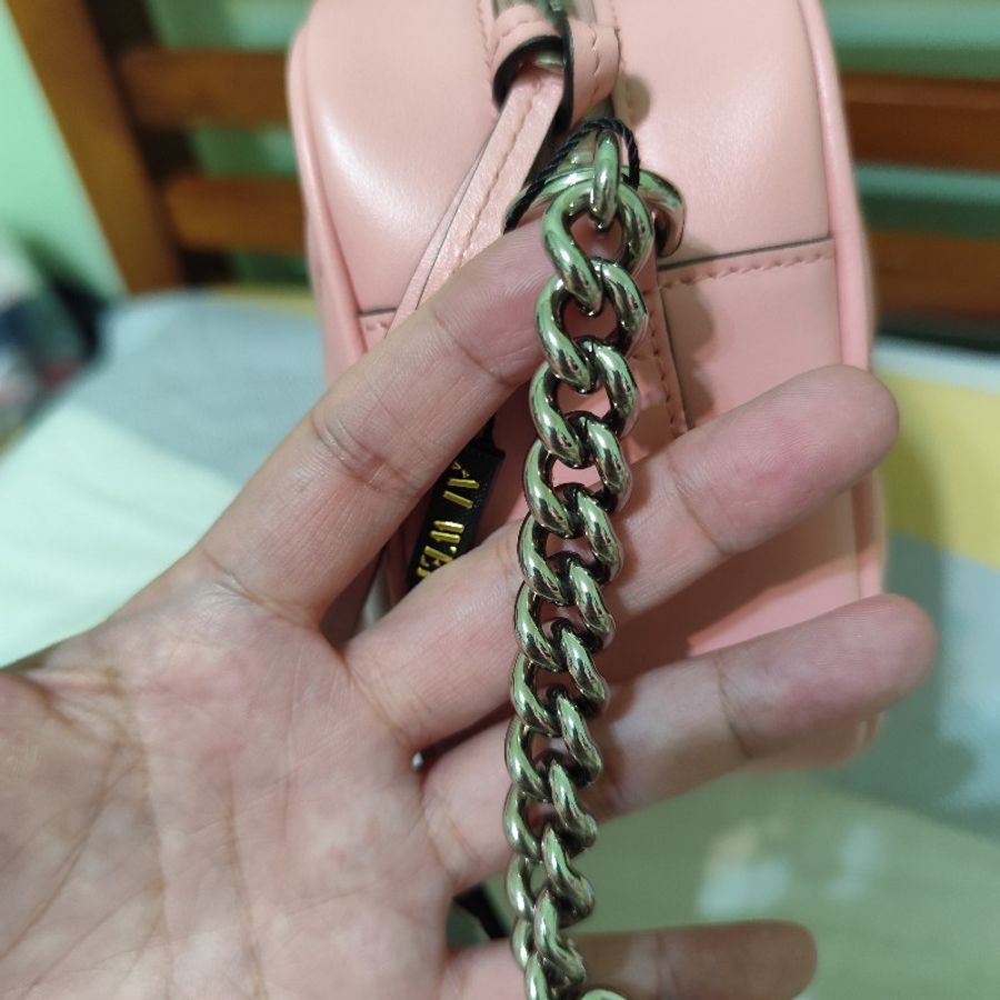 GUCCI GG Marmont 山型紋絎縫相機包(粉/24cm) 全新(不可議)-18