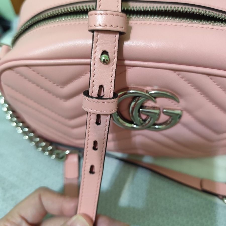 GUCCI GG Marmont 山型紋絎縫相機包(粉/24cm) 全新(不可議)-22