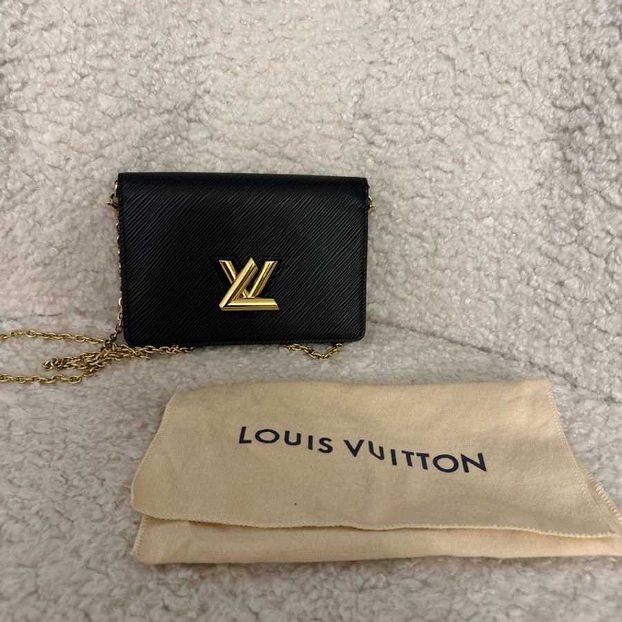 Louis Vuitton Twist 腰帶鏈帶隨身包 水波紋-11