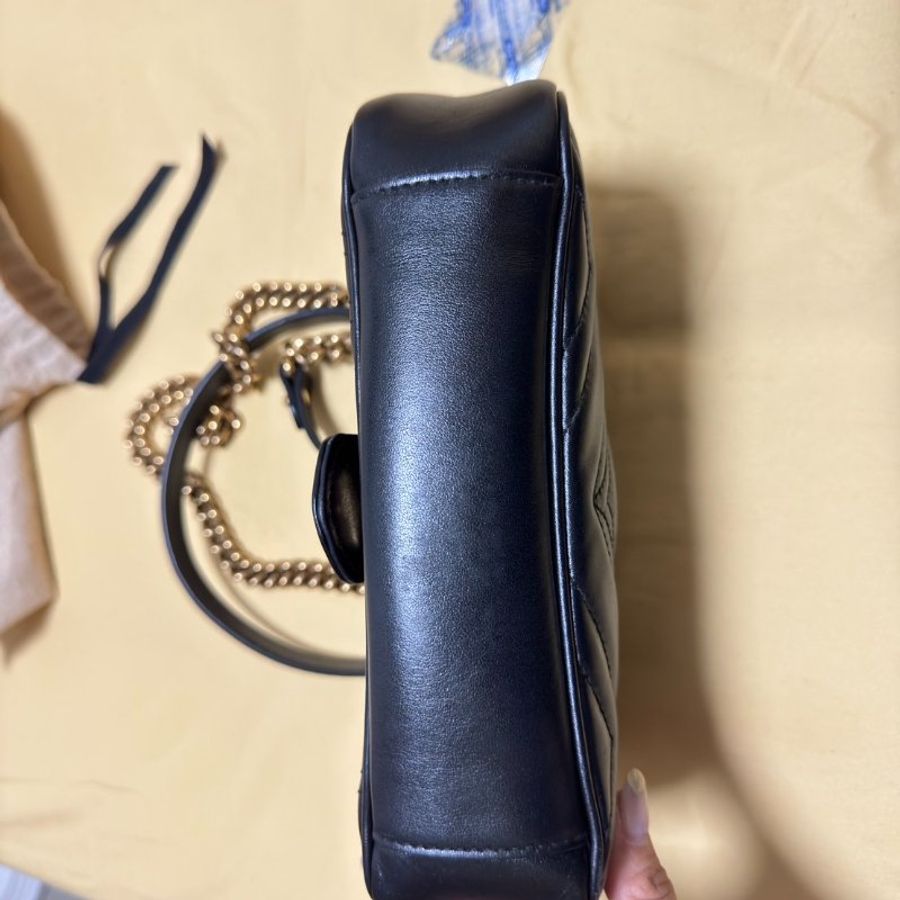 Gucci 黑Marmont掀蓋鏈包22-7