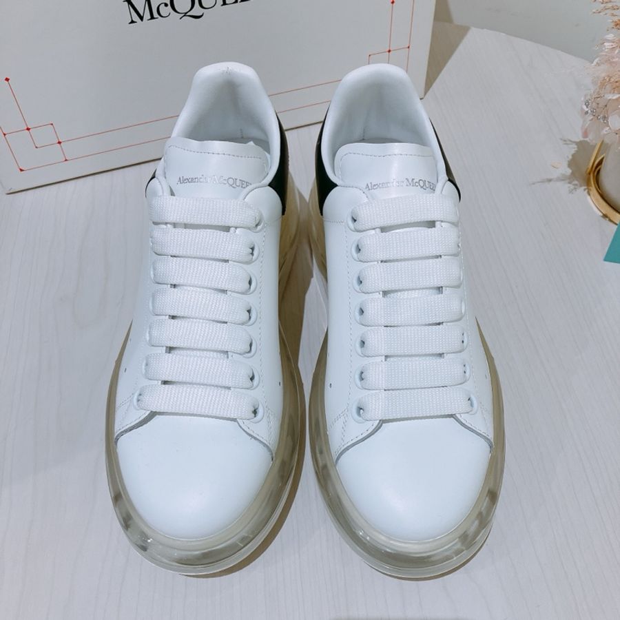 ALEXANDER MCQUEEN 亞歷山大經典白色休閒鞋WHITE OVERSIZED TRANSPAREND SOLE SNEAKER LEATHER-1