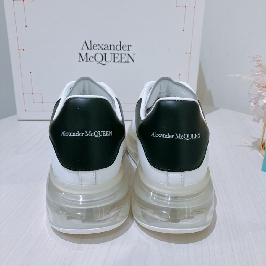ALEXANDER MCQUEEN 亞歷山大經典白色休閒鞋WHITE OVERSIZED TRANSPAREND SOLE SNEAKER LEATHER-2