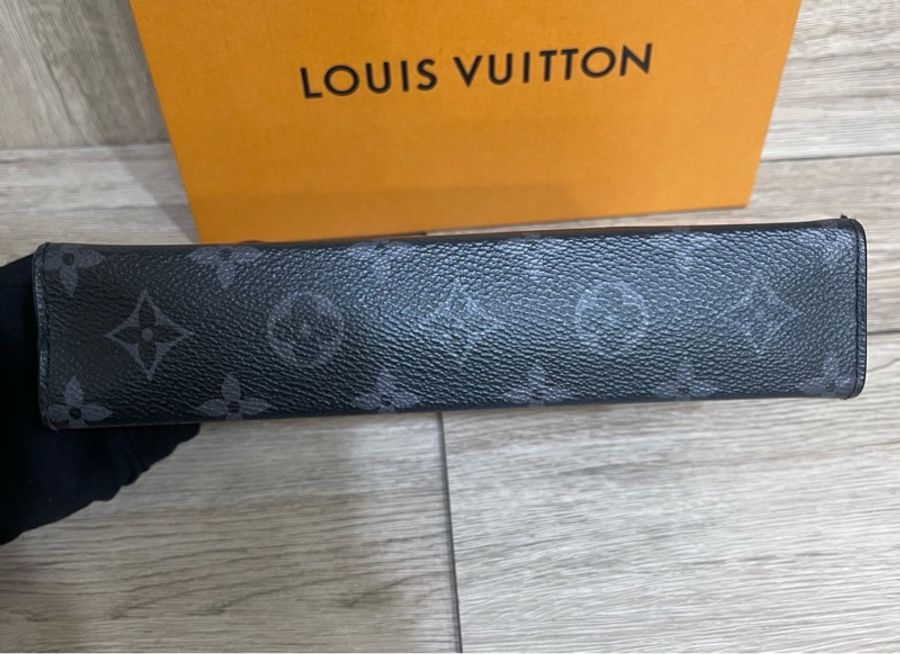Lv黑老花二合一洗漱包(台灣專櫃購入)-12