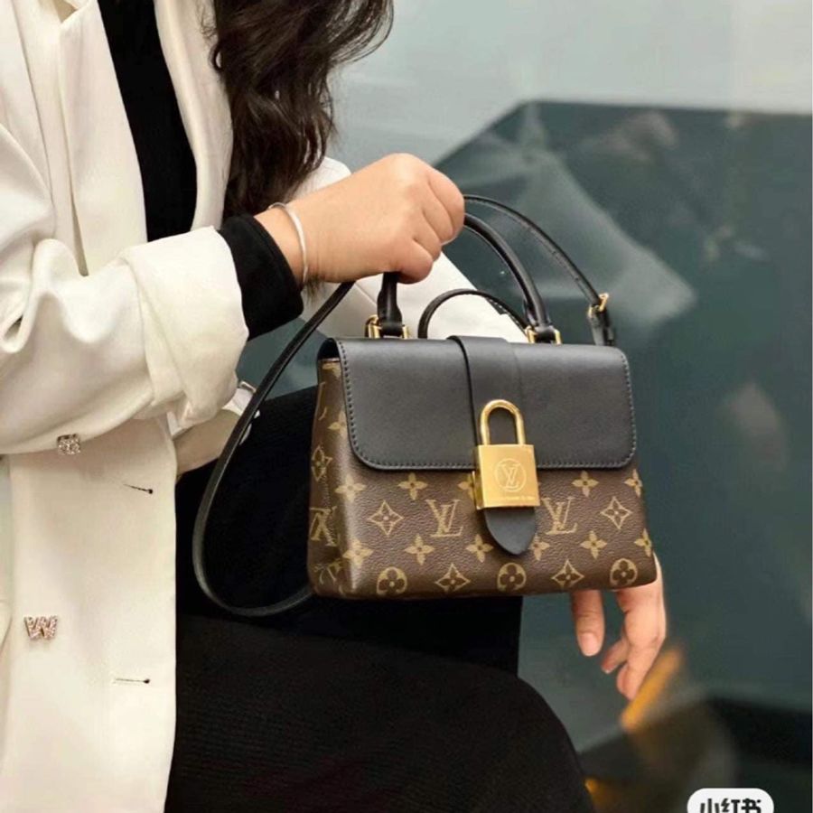 LV M44141 Locky BB鎖頭斜揹包-1
