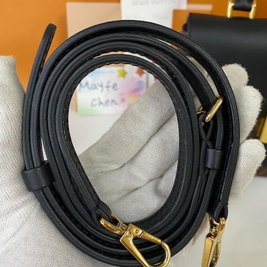 LV M44141 Locky BB鎖頭斜揹包-23
