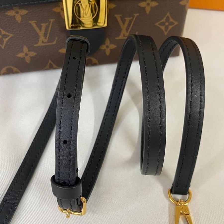 LV M44141 Locky BB鎖頭斜揹包-25