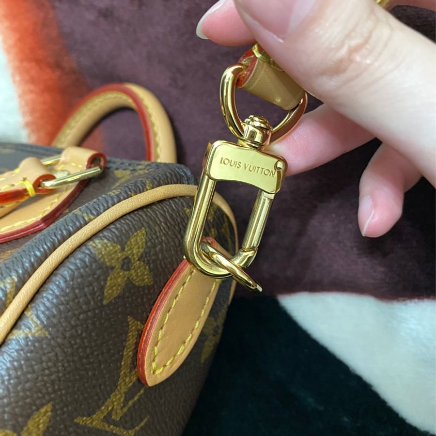 Louis Vuitton (Nano Speedy)-14