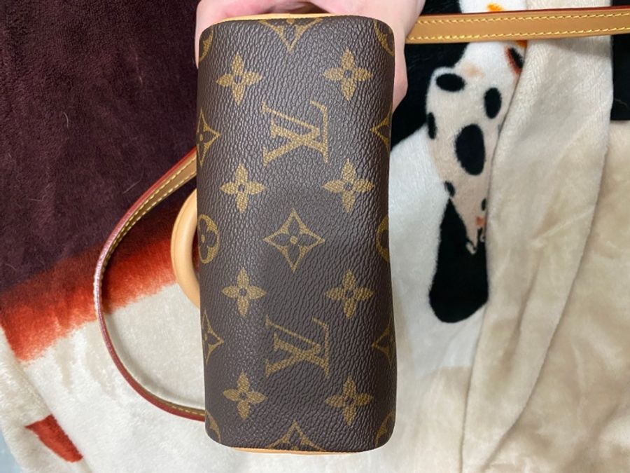 Louis Vuitton (Nano Speedy)-18