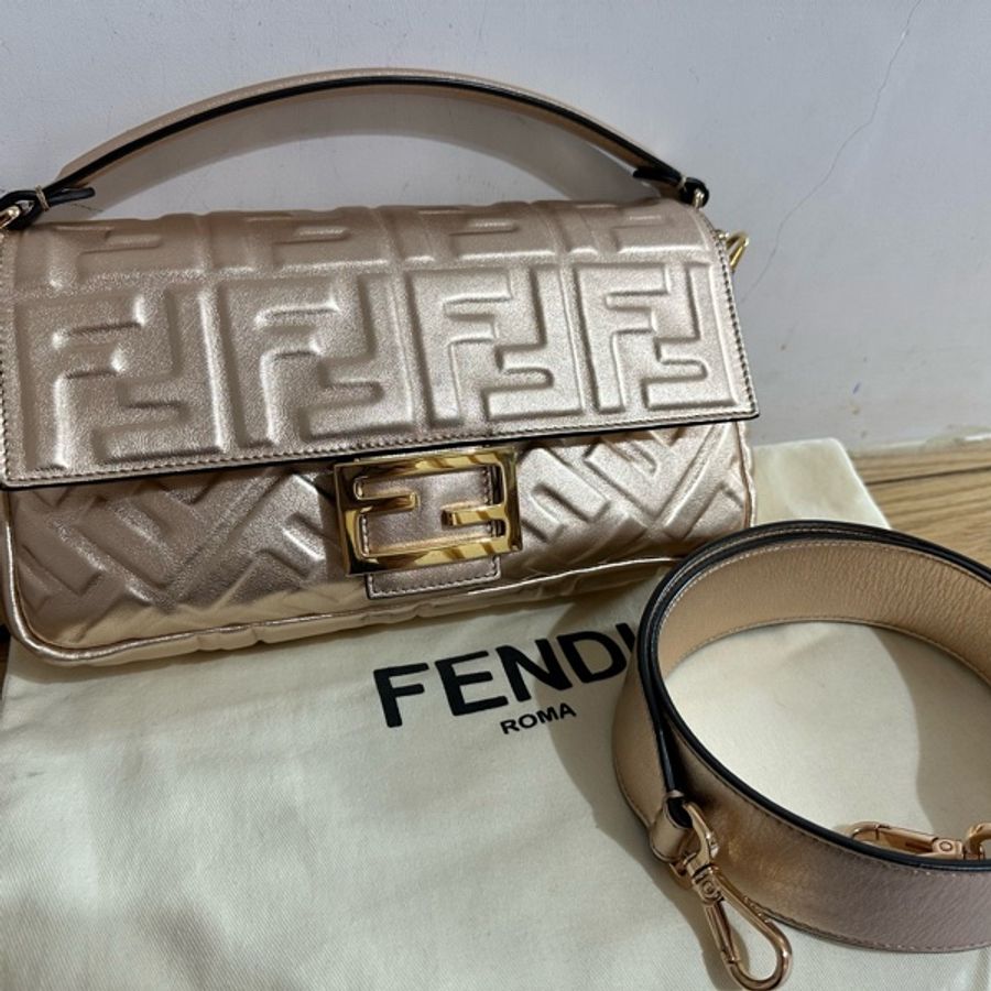 Fendi Baguette-6