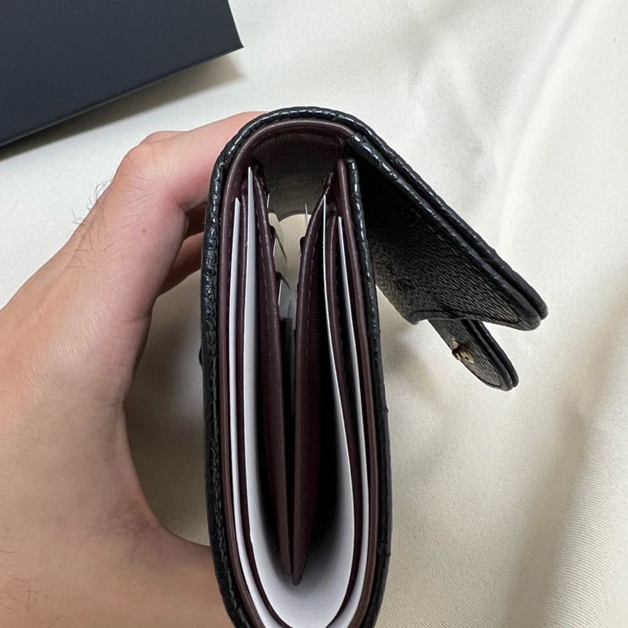 Chanel 經典金釦荔枝皮三折短夾-8