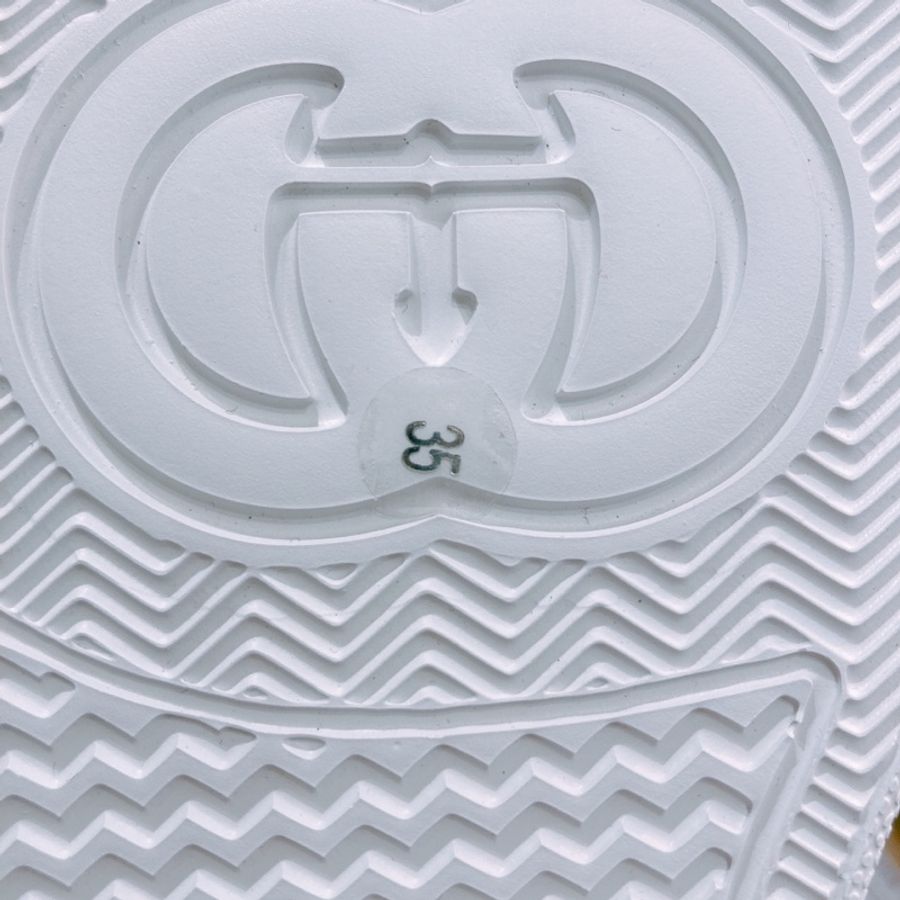 GUCCI 古馳經典大花紋女裝全白色皮款休閒波鞋WOMEN GG EMBOSSED SNEAKER LEATHER-7