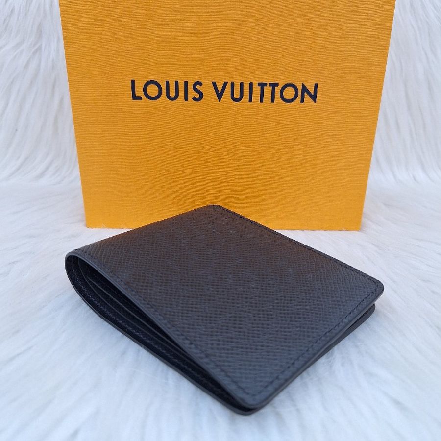 LV M30539 黑 TAIGA 全皮 荔枝皮 信用卡夾/ 名片夾/男短皮夾-6