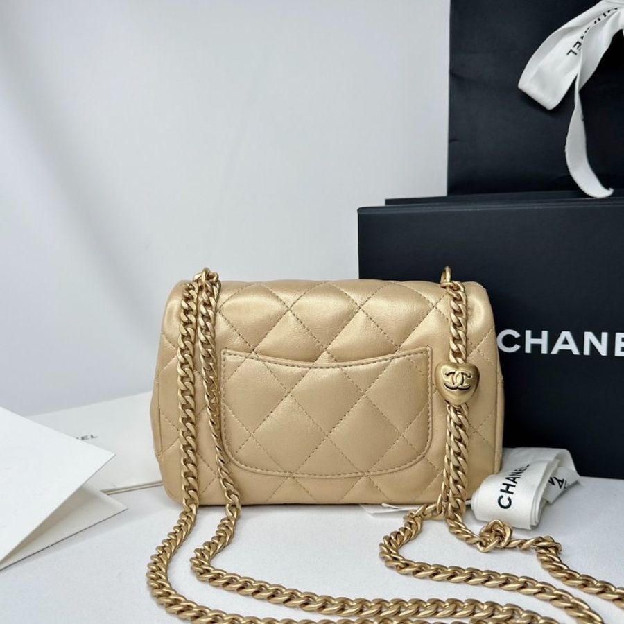 CHANEL Mini Coco愛心金球方胖-1