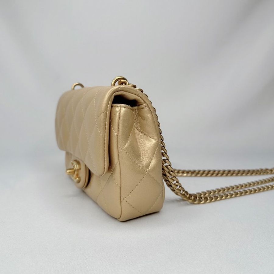 CHANEL Mini Coco愛心金球方胖-2