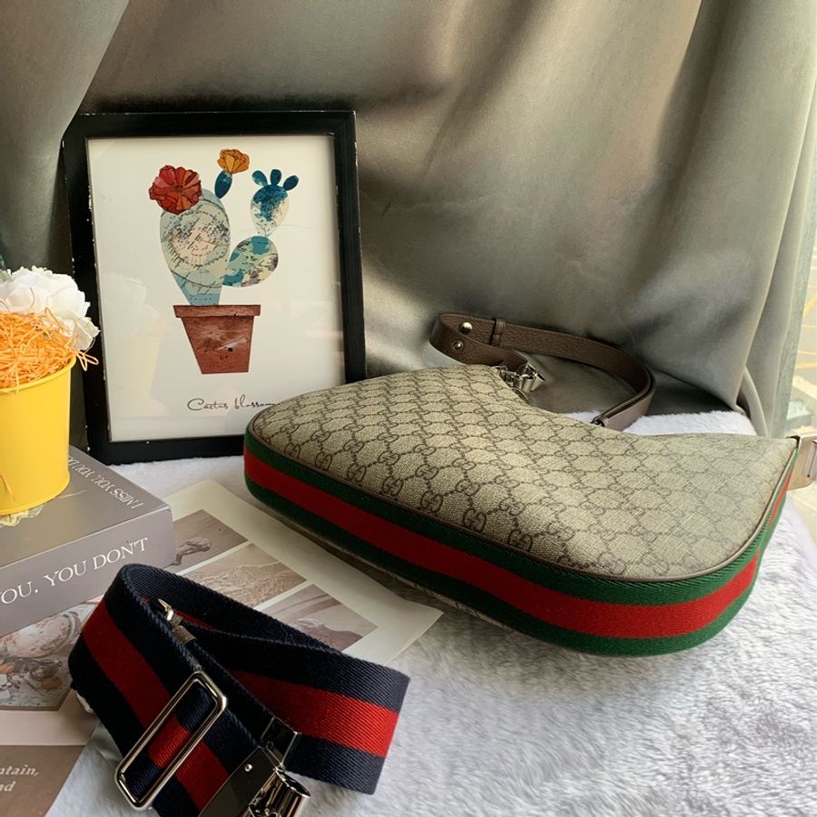 GUCCI Attache GG Supreme 帆布中款餃子包/二用包(米色/烏木色)-4
