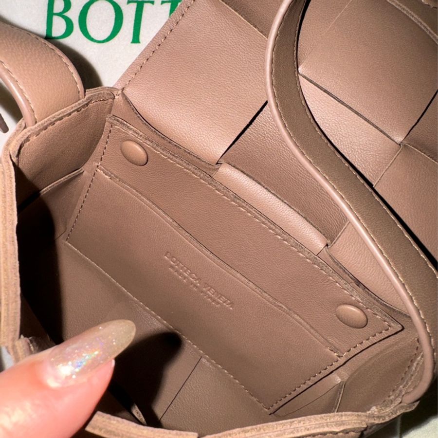 Bottega Veneta Intreccio Cassette Mini Bag-8