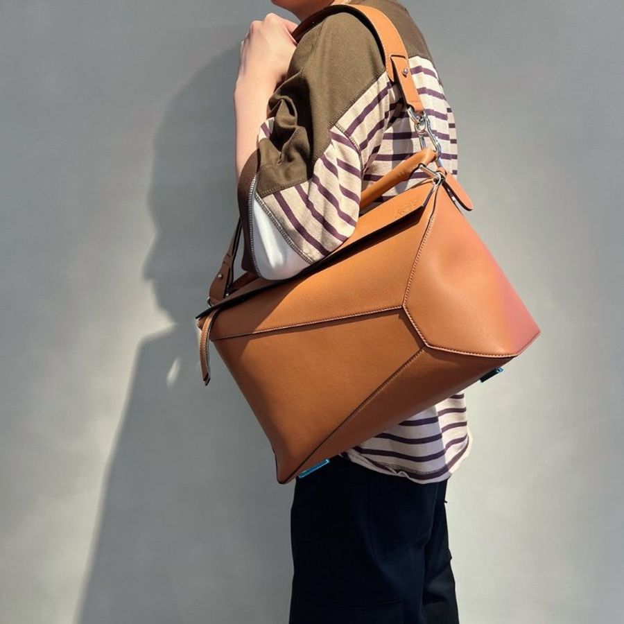 🎉新品好折扣✨Loewe 大款經典小牛皮 Puzzle包 焦糖色-5
