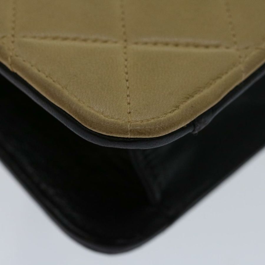 【日本直送】香奈兒 Matelasse 手提包 皮革 米色 CC 正品 68905A-8