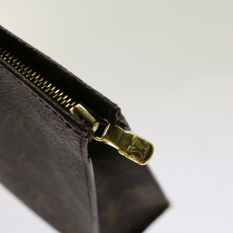 【日本直送】路易威登 Monogram Poche Toilette 26 手拿包 M47542 LV Auth am5979-7