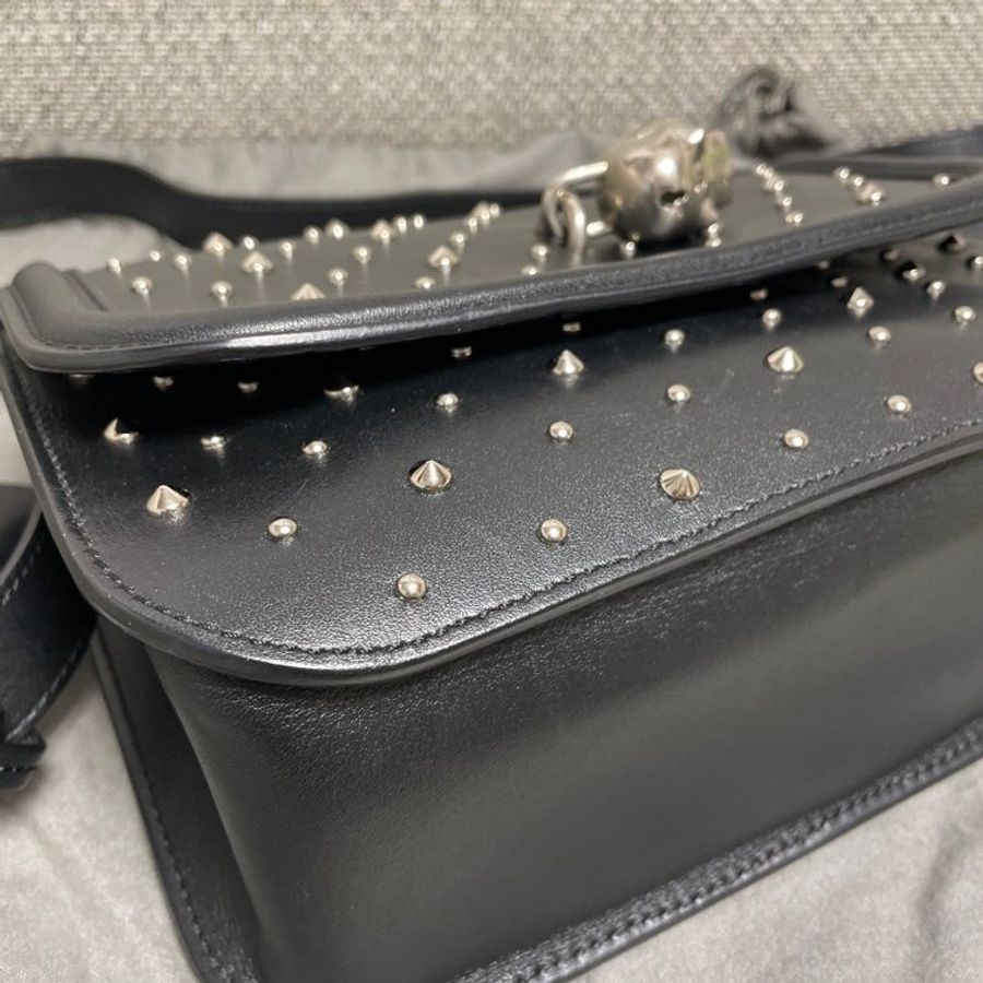 ALEXANDER MCQUEEN-10