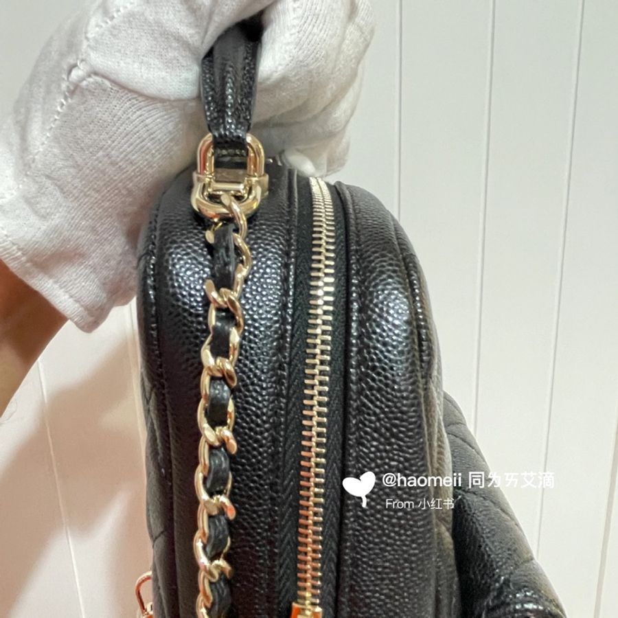 Chanel 24A 淡金扣爆款絕美天菜 牛皮小書包🎒-5