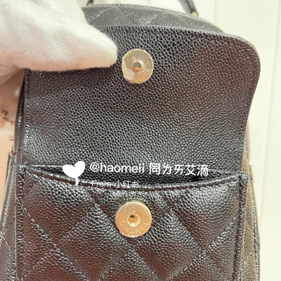 Chanel 24A 淡金扣爆款絕美天菜 牛皮小書包🎒-13