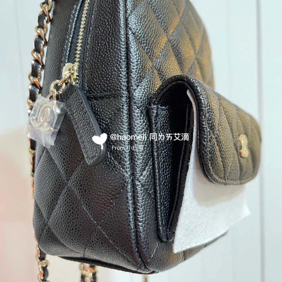Chanel 24A 淡金扣爆款絕美天菜 牛皮小書包🎒-15