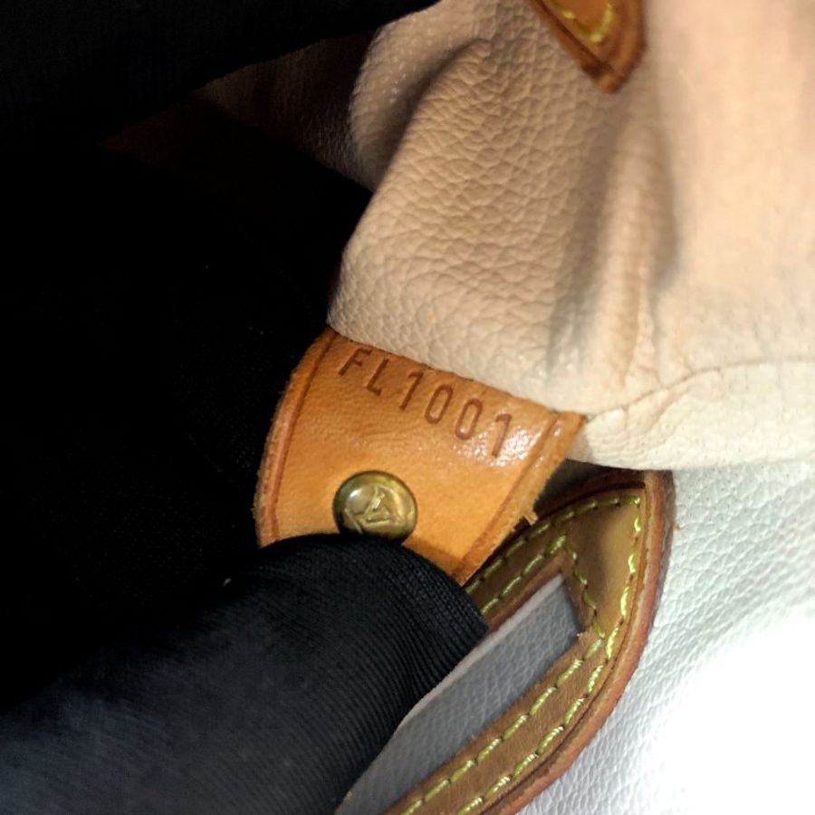 LOUIS VUITTON Bucket PM 經典老花水桶包,LV,肩背包,手提包,單肩包,二手真品,正品,現貨-15