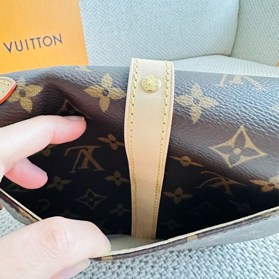 ~~LV Saumur BB雙子星包 熱門新爆款 肩背/斜背/手提 三用包~~-13