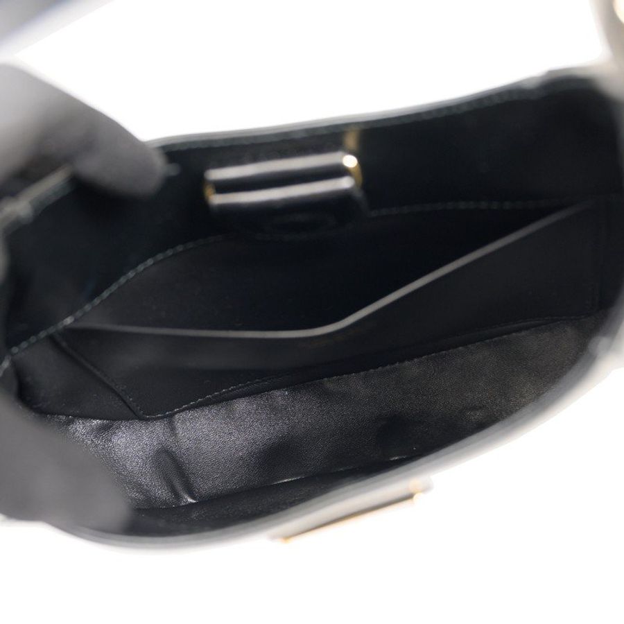 🌸2025春夏新品🌸Prada 1BC179 中款柔滑小牛皮革掛肩 Hobo 流浪包    黑色-17