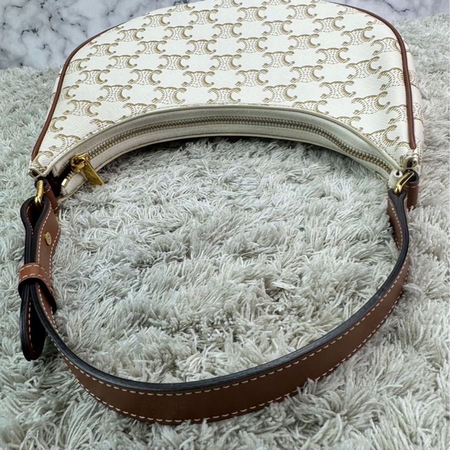 Celine Ava 復古老花腋下包 月亮包 白色-14