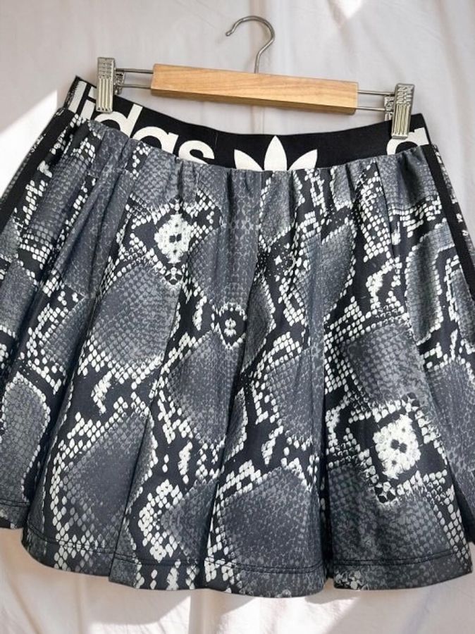 adidas Originals La Snake Print Trefoil Logo Skirt 三條紋科技印花百摺短裙 大串標運動短裙 S-5