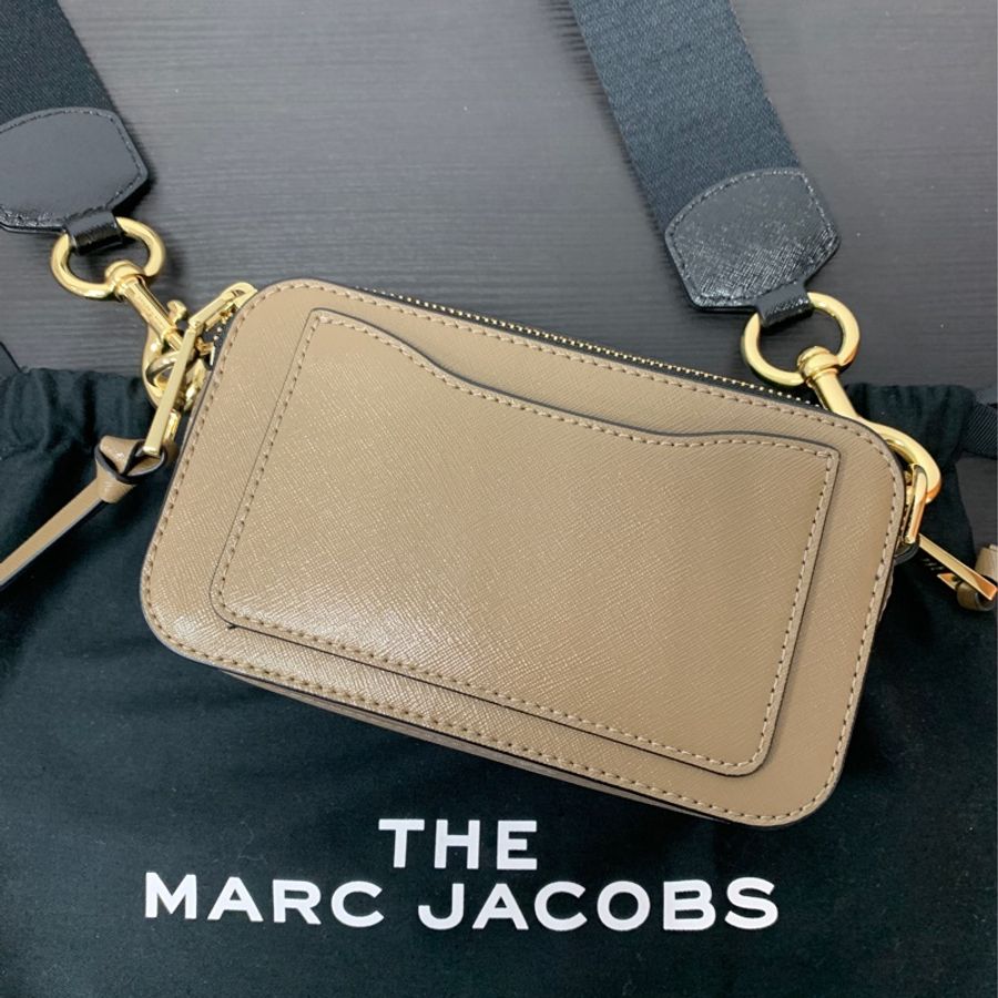MARC JACOBS SNAPSHOT 防刮牛皮相機包-1