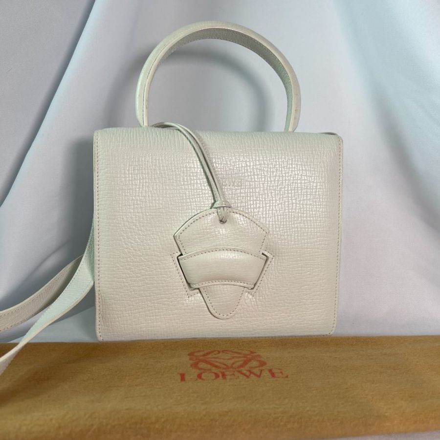 LOEWE barcelona 2 way shoulder bag 白色手提包 側背包-0