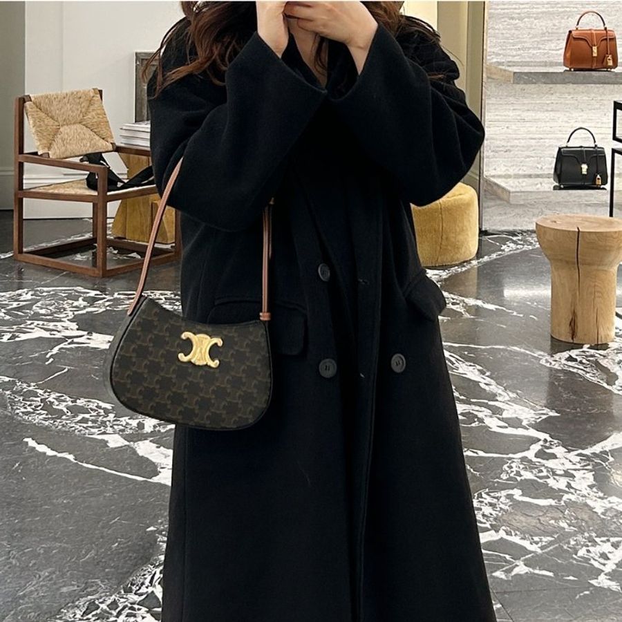 ✨快閃特價✨Celine 115702 老花凱旋門中款 Tilly 包 黃褐色-7
