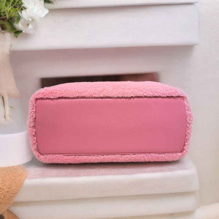 Fendi 粉色羊毛BY THE WAY-4