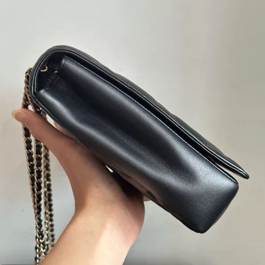 Chanel黑金小羊皮大logo格紋單肩斜挎包-3