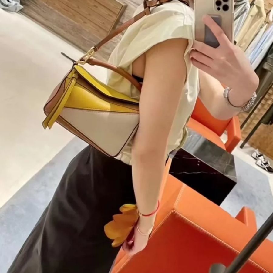 LOEWE三拼色Puzzle mini幾何包-7